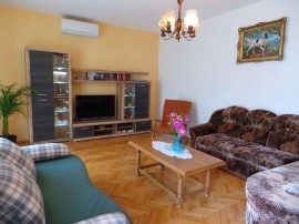 Appartamento in una posizione tranquilla con ampia terrazza, Croatia, Ica, Abbazia Croazia