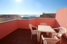 Appartamento vacanze per 4 persone con balcone/terrazza, Croatia, Novaglia, Pag
