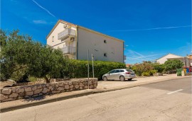 Appartamento vacanze per 3 persone con terrazza, Croatia, Novaglia, Pag
