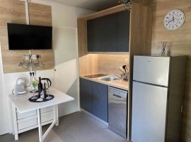 Nuova Casa Mobile vicino alla spiaggia con piscina in comune, Croatia, Slosella, Šibenik-Knin