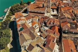 Newly renovated apartment in the center of Trogir, Croatia, Traù, Ciovo