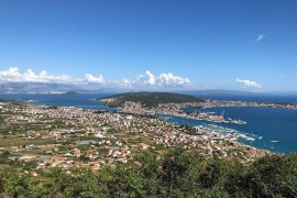 Blue Shell Trogir 2-bedroom apartment with pool, Croatia, Traù, Regione spalatino-dalmata