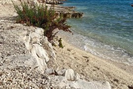 Trogir esclusivamente in posizione centrale, recentemente ristrutturato su due piani di 180mq, Croatia, Traù, Regione spalatino-dalmata