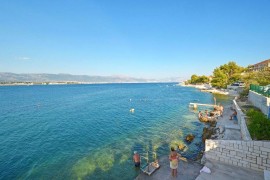 Bella terrazza, a soli 100 metri dalla spiaggia, Croatia, Mastrinka, Ciovo