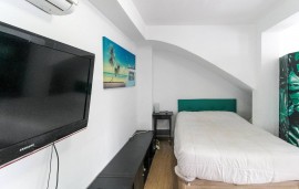 Incantevole appartamento al piano terra con aria condizionata, cucina e WiFi - a 100 m dalla spiaggi, Spain, Málaga (Este), Malaga