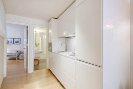Teresa, Spain, Star Host•