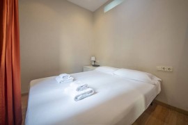 2 bed apartment in Barceloneta steps from the beach, Italy, Barcelona Centre, Barcellona