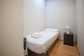 2 bed apartment in Barceloneta steps from the beach, Italy, Barcelona Centre, Barcellona