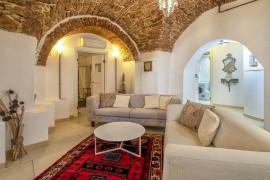 Appartamento 'The Bar 2 Live In' con Wi-Fi, Italia, Chiaramonti, Provincia di Sassari