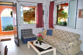 Villa Takis sulla spiaggia di Pelekas, Appartamento B con vista mare, Greece, Corfù