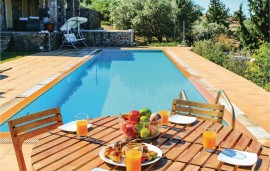 Casa vacanza per 12 persone con terrazza, Greece, Perdika, Egina