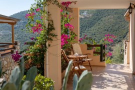 Villa Giancarlo - Lovely Villa with Stone and Wood Elements in Sivota Bay, Greece, Syvota (Leucade), Grecia