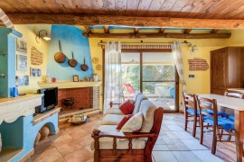 Casa vacanze 'Il Rifugio Di Mandriola' con vista mare e terrazza privata, Mandriola, Sardegna