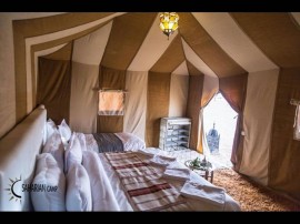 Camera tripla deluxe per tre al Saharian Luxury Camp, Morocco, Meknès-Tafilalet region