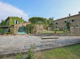 Vendita Casale Arezzo. Ottimo stato, 1223 m², rif. 96738688 Vendita Casale Arezzo. Ottimo stato, 122, Italia, Arezzo