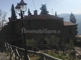 Vendita Cascina Arezzo. Buono stato, posto auto, 250 m², rif. 106550459 Vendita Cascina Arezzo. Buon, Italia, Arezzo