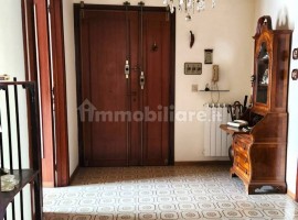 Vendita Appartamento Arezzo. Da ristrutturare, secondo piano, posto auto, con terrazza, riscaldament, Italia, Arezzo