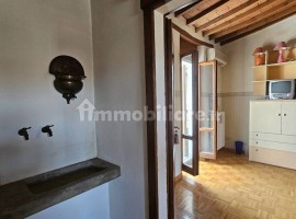 Vendita Appartamento in via Gugliemo Oberdan, 29. Arezzo. Ottimo stato, su più livelli, con balcone,, Italy, Arezzo