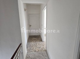 Vendita Appartamento in Località Casanuova di Ceciliano, 87. Arezzo. Da ristrutturare, su più livell, Italia, Arezzo