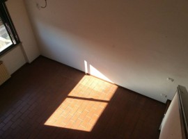 Vendita Appartamento in Località Battifolle San C.. Arezzo. Buono stato, primo piano, posto auto, co, Italy, Arezzo