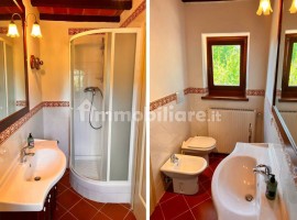 Vendita Casale in Località Misciano Arezzo. Buono stato, posto auto, 170 m², rif. 110971535 Vendita , Italy, Arezzo