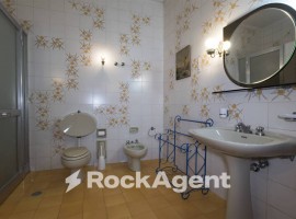 Vendita Villa unifamiliare in via Empolese, 13O Scandicci. Ottimo stato, posto auto, con terrazza, r, Italia, Scandicci
