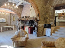 Vendita Rustico in Case Sparse Rubbiana Greve in Chianti. Ottimo stato, posto auto, 218 m², rif. 114, Italia, Greve in Chianti
