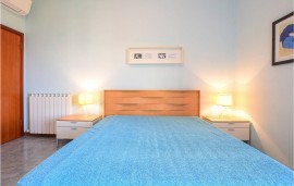 Affitto con vista sull'acqua con AC, cucina e Internet - 1 km dalla spiaggia Affitto con vista sull', Italia, %Text 1%