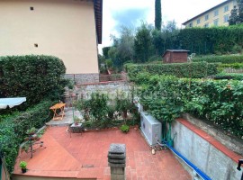 Vendita Appartamento in via Roma 223. Bagno a Ripoli. Buono stato, su più livelli, con terrazza, ris, Italia, Bagno a Ripoli