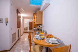 Cozy Apartment In The Heart Of Riva, Italia, Riva Del Garda, Prealpi Gardesane