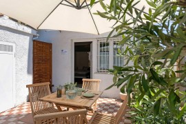 Monolocale 'Il Sire - Casa Vacanza' con terrazza privata, Wi-Fi e aria condizionata, Italia, Desenzano Del Garda, Prealpi Gardesane