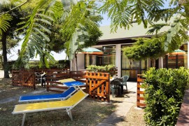 Bungalow con aria condizionata, internet, giardino e piscina, Italia, Casal Borsetti, Provincia di Ravenna