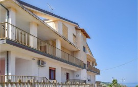 Appartamento vista mare con servizi e parcheggio, Italia, Briatico, Provincia di Vibo Valentia