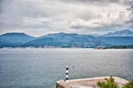 Camera vista mare in villa di lusso con spiaggia privata, Montenegro, tivat