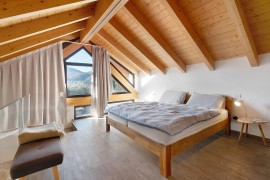 Casa vacanze 'Casa in pietra ristrutturata con charme' con vista sulle montagne, Italia, Egro (Cesara), Cesara