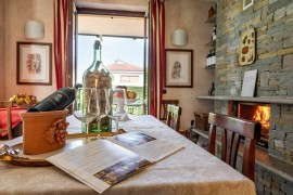 Caratteristica villa con vasca idromassaggio, piscina privata, Wifi, A\/C, Tv, terrazza e parcheggio, Italy, Narzole, Langhe