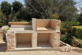 Trullo Madia With Shared Jacuzzi for a memorable stay in nature and relax, Italy, Salento