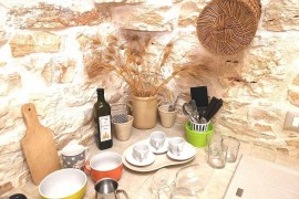 Trullo Madia With Shared Jacuzzi for a memorable stay in nature and relax, Italy, Salento